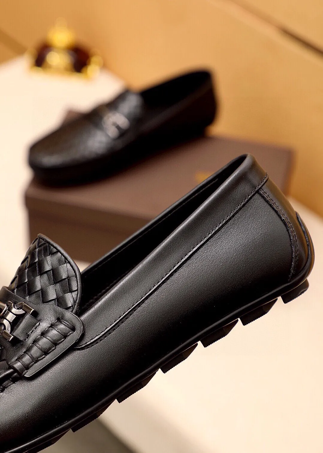 Men's shoes 💰: 500 💐BV men's slip-on shoes® [BOTTEGA VENETA] official website counter new model, one-to-one mold opening ⚠Italian calfskin ➕Hand-woven ➕Cow leather lining. Driving slip-ons, available at counters, sizes 38～44 (45🉑️customized)